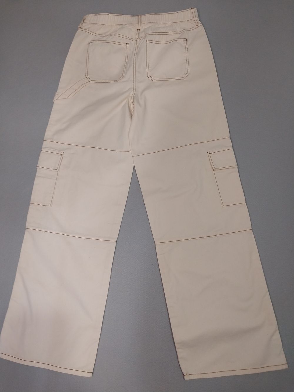SO High-Rise Cargo Jeans in Cream with Contrast Stitching SIZE M - Picture 6 of 16